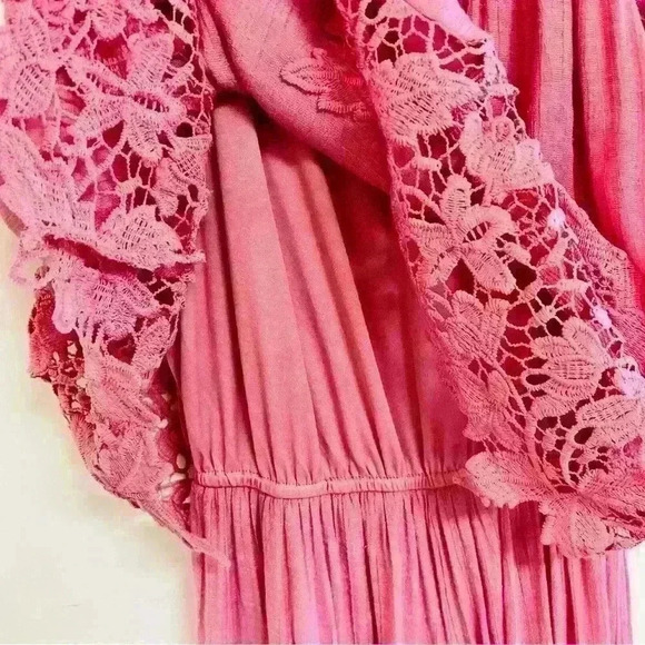 J Glee Pink Crochet Jumpsuit/Romper Size SP - Picture 4 of 14